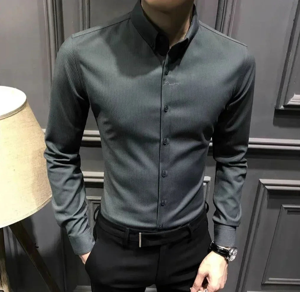 Smart Casual Button-Up Shirt 2025