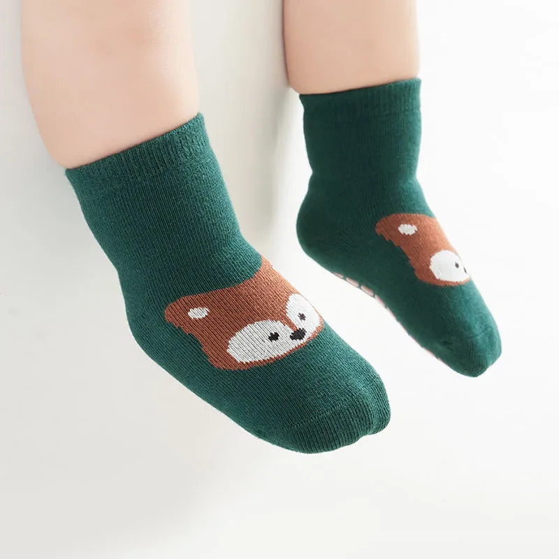 6 Pairs Kids Non-Slip Socks Cute Cartoon Fox and Bear Pattern Comfortable for Toddler